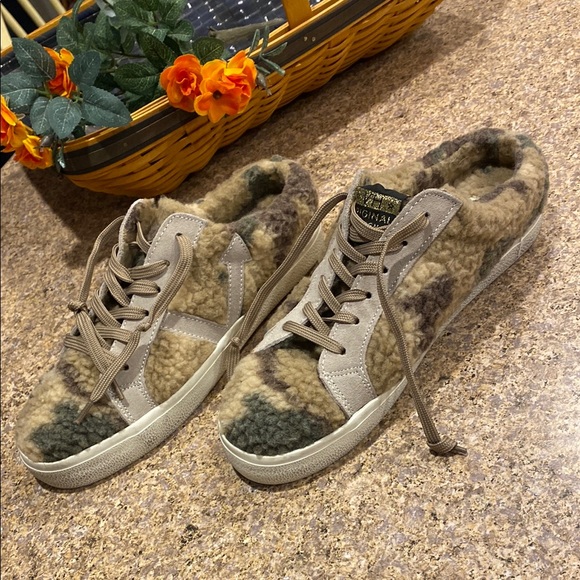 Vintage Havana Fuzzy Camouflage Multi Slip On Sneaker Shoes 7.5 - Picture 1 of 17